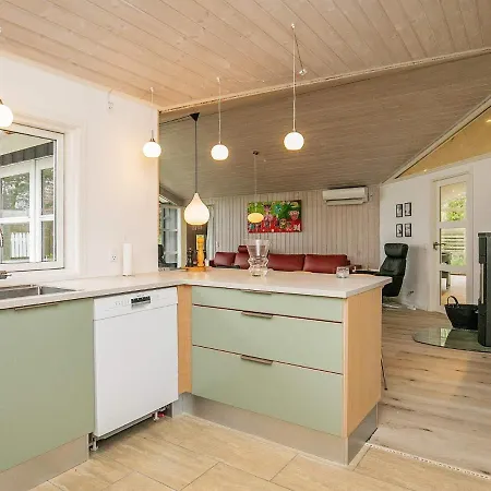 4 Star Holiday In Bl Vand