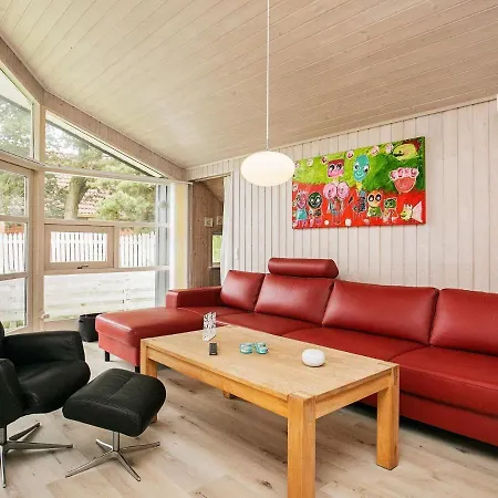 4 Star Holiday In Bl Vand Blåvand